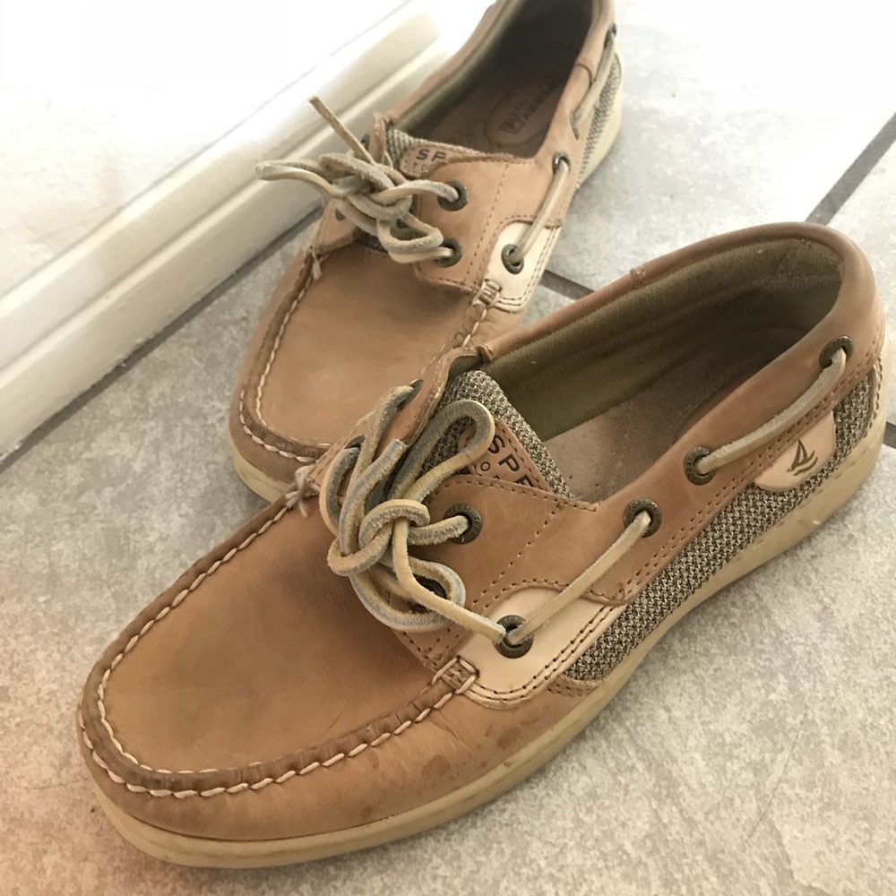 Sperrys boat shoes